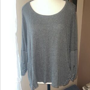 Women's Gray Top